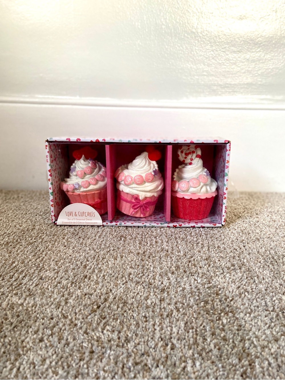 NWT Love & Cupcakes Valentines Faux Cupcakes Set of 3 TJ Maxx